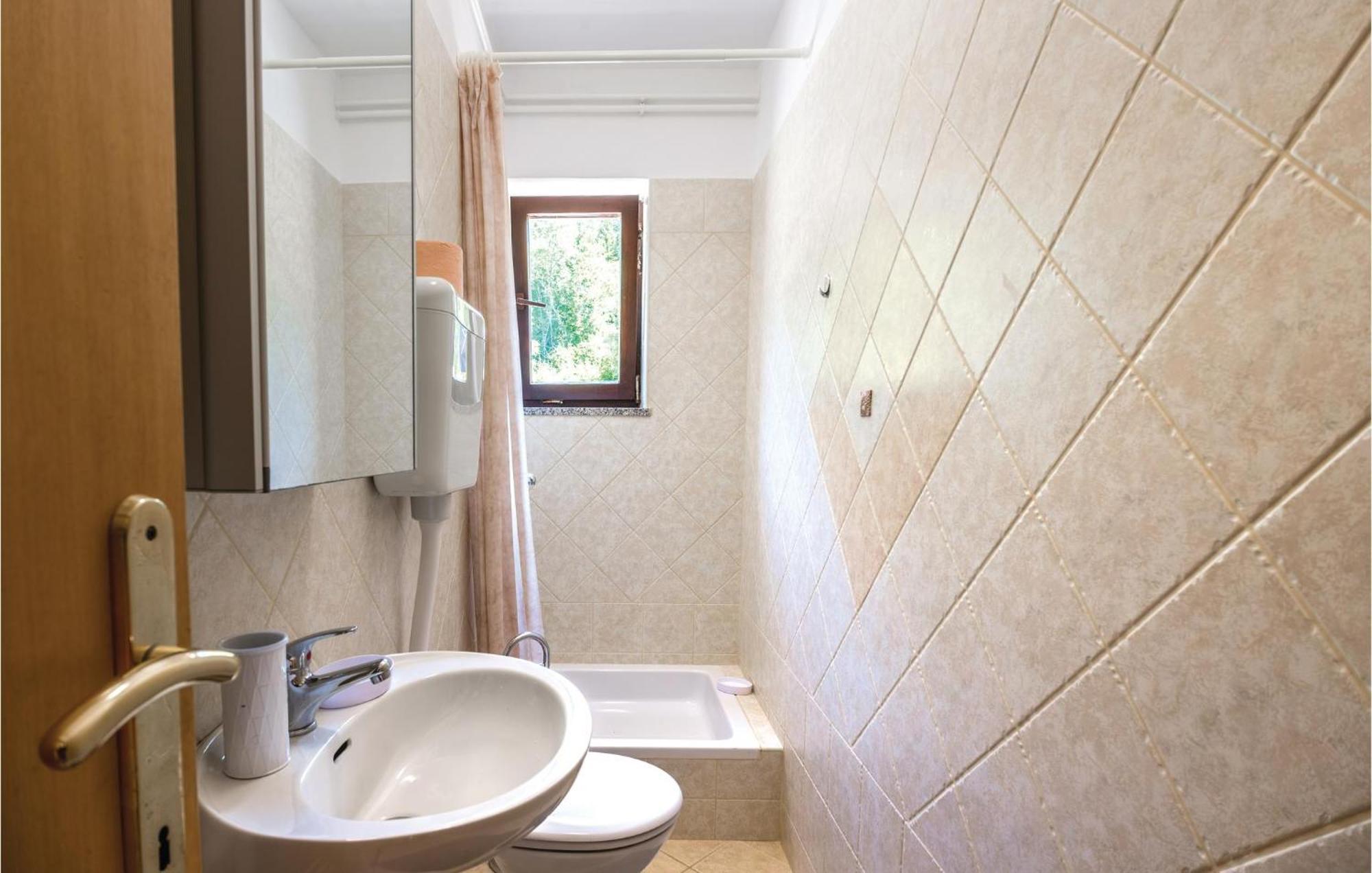 Amazing Apartment In Veprinac With Kitchen Екстериор снимка